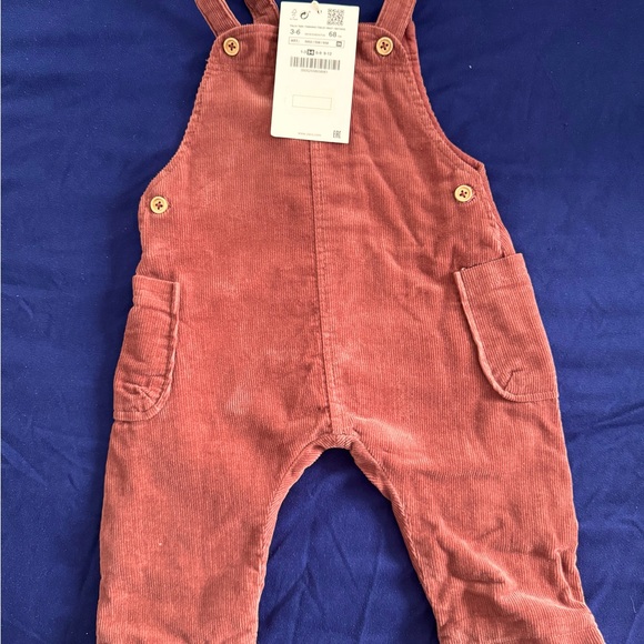 Dungaree set with two body-style T shirts - Picture 2 of 3